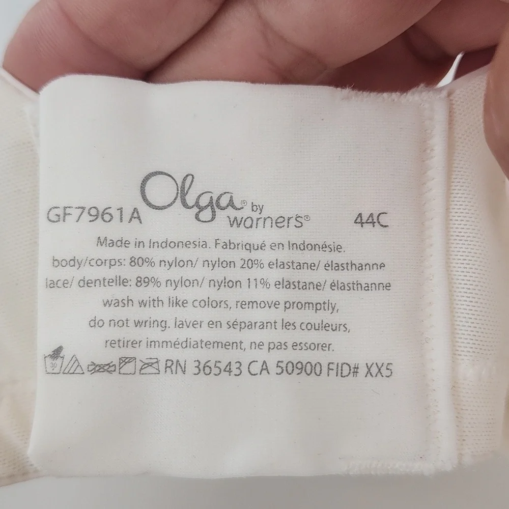 OLGA Cloud 9 Ivory Lace Underwire Contour‎ Bra 44C NWT